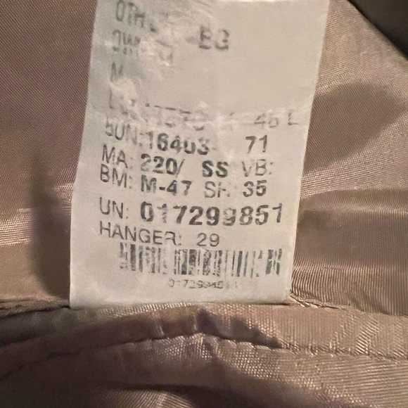 VINTAGE CHAPS/ RALPH LAUREN TAN/ BLACK CHECK MENS SPORT COAT - Picture 8 of 9